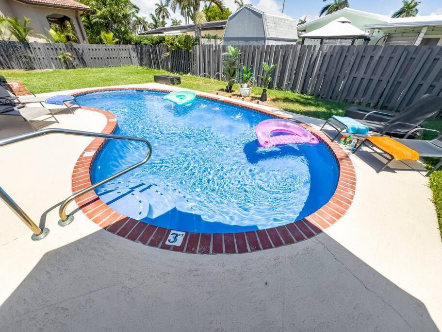 Amazing Home W Heated Pool 8 Mins To The Beach Lighthouse Point Exterior photo