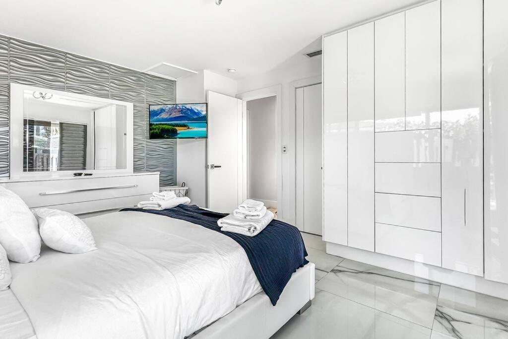 Amazing Home W Heated Pool 8 Mins To The Beach Lighthouse Point Exterior photo