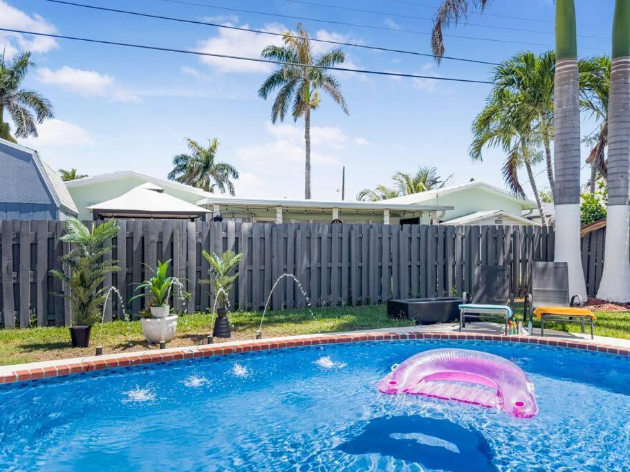 Amazing Home W Heated Pool 8 Mins To The Beach Lighthouse Point Exterior photo
