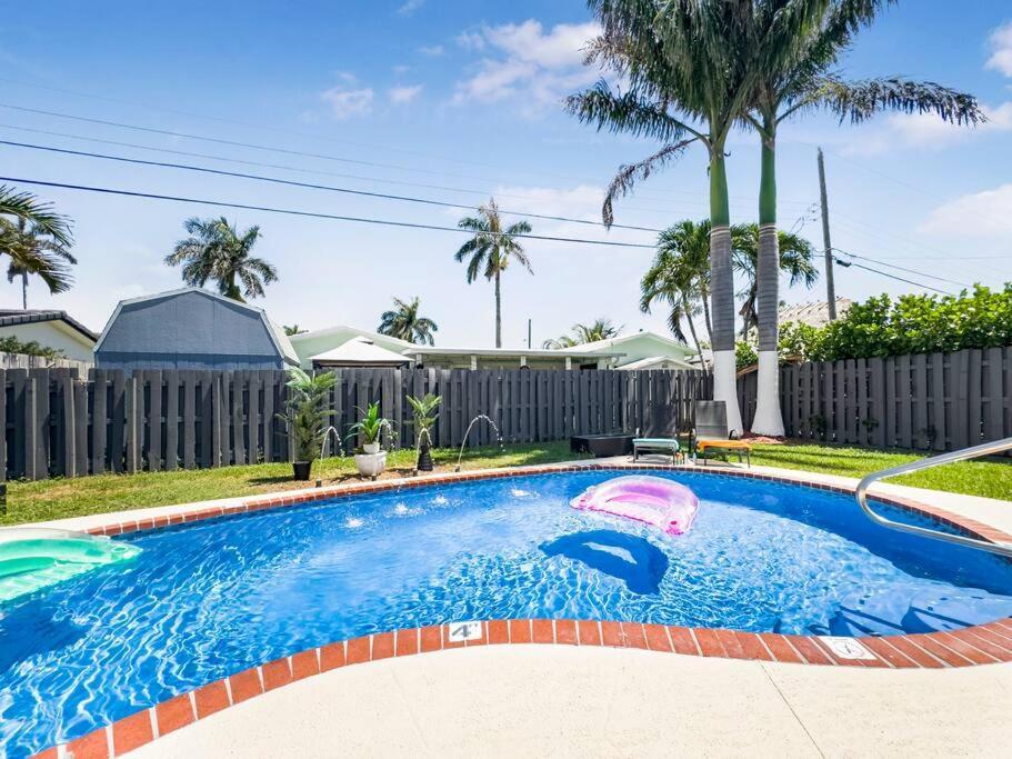 Amazing Home W Heated Pool 8 Mins To The Beach Lighthouse Point Exterior photo