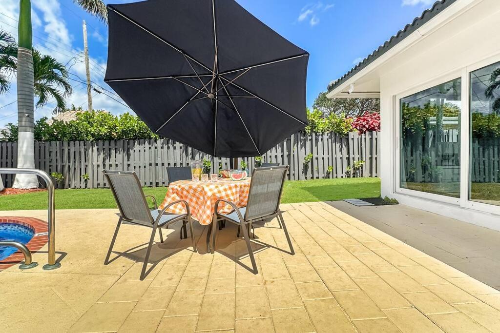 Amazing Home W Heated Pool 8 Mins To The Beach Lighthouse Point Exterior photo